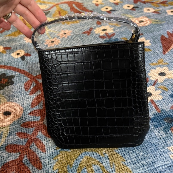 NWT • AOTA • vegan Elena croc embossed crossbody bag - Picture 6 of 8